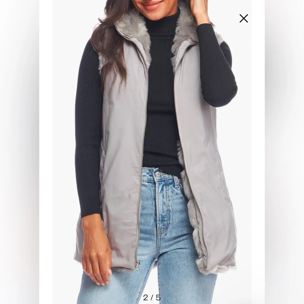 Plus Size faux fur vest - Picture 3 of 9